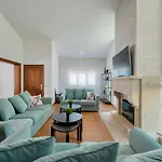 בית נופש La Casa De Illos, Casa Completa Con Piscina En *