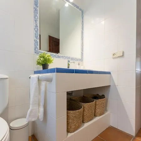 La Casa De Illos, Casa Completa Con Piscina En Hébergement de vacances Sanxenxo